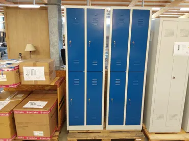 Kleiderspind doppelstöckig